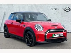 Chili red Used 2022 Mini Cooper S Level 2 Hatchback | £13,695 (Fair price)