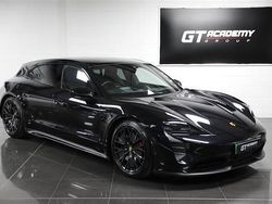 Jet black metallic Used 2024 Porsche Taycan Sport Turismo Estate | £69,990 (Fair price)