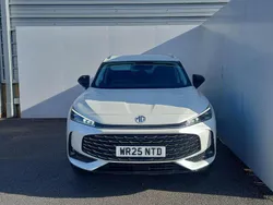 White Used 2025 MG HS Trophy SUV | £28,990