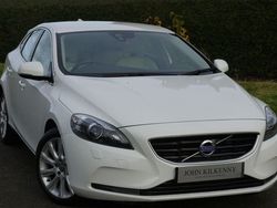 White Used 2014 Volvo V40 SE Lux Estate | £7,495 (Fair price)