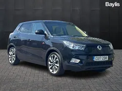 Black Used 2017 Ssangyong Tivoli Hatchback | £6,877 (Fair price)