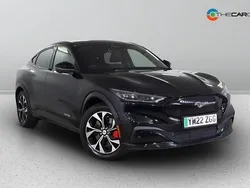 Black Used 2022 Ford Mustang Mach-E Extended Range SUV | £26,975 (Fair price)