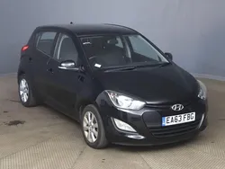 Black Used 2013 Hyundai i20 Active Hatchback | £3,500 (Fair price)