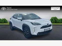 White Used 2022 Toyota Yaris Hybrid Design Hatchback | £19,913 (Expensive)