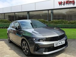 Grey Used 2024 Vauxhall Astra Ultimate Hatchback | £22,735 (Fair price)
