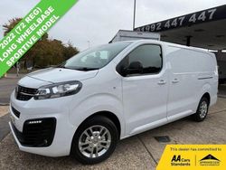 White Used 2022 Vauxhall Vivaro Sportive Van | £13,990 (Fair price)