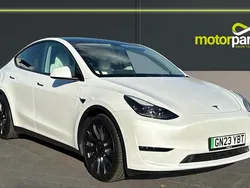 Pearl white multicoat Used 2023 Tesla Model Y Performance SUV | £33,000 (Fair price)