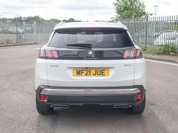 White Used 2021 Peugeot 3008 Premium SUV | £17,001 (Good price)