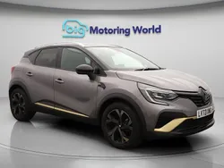 Grey/black Used 2023 Renault Captur Engineered SUV | £18,500 (Fair price)