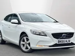 Used 2016 Volvo V40 SE Estate | £9,990 (Fair price)