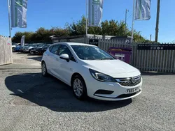 White Used 2016 Vauxhall Astra Hatchback | £4,995 (Fair price)