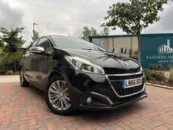 Black Used 2016 Peugeot 208 Allure Hatchback | £5,795 (Good price)
