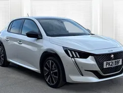 Pearl white Used 2021 Peugeot 208 GTi Hatchback | £12,621 (Fair price)