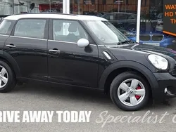 Black Used 2014 Mini Cooper Countryman SUV | £9,750 (Fair price)