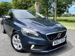 Blue Used 2013 Volvo V40 CC Estate | £4,495 (Fair price)