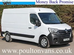 White Used 2022 Renault Master Business Van | £15,650 (Good price)