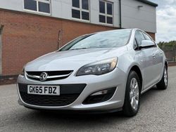 Silver Used 2015 Vauxhall Astra Design Edition Hatchback | £3,500 (Super price)