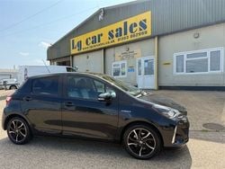 Black Used 2018 Toyota Yaris Design Hatchback | £10,995 (Fair price)