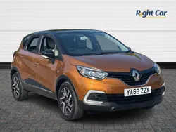 Orange / black Used 2019 Renault Captur Iconic SUV | £9,999 (Fair price)