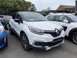 White Used 2018 Renault Captur Dynamique SUV | £6,995 (Fair price)
