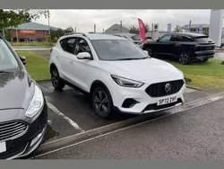 White Used 2022 MG ZS Excite Sedan | £12,800 (Fair price)
