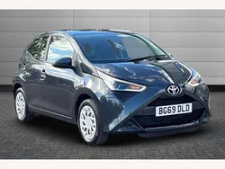 Grey Used 2019 Toyota Aygo X-play Hatchback | £8,695 (Fair price)