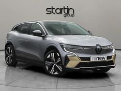 Grey/black Used 2023 Renault Mégane IV Iconic Hatchback | £20,450