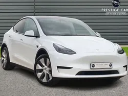 White Used 2022 Tesla Model Y SUV | £23,495 (Good price)