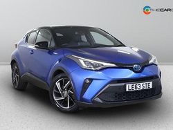 Blue Used 2020 Toyota C-HR SUV | £16,975 (Fair price)