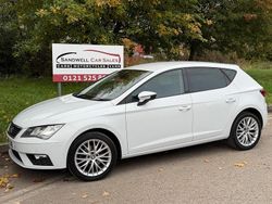 White Used 2019 Seat Leon SE Dynamic Hatchback | £11,475 (Fair price)