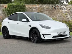White Used 2023 Tesla Model Y Performance SUV | £32,450 (Fair price)