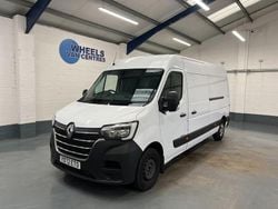 White Used 2023 Renault Master Business Van | £15,690 (Fair price)