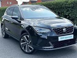 Midnight black with grey roof Used 2022 Seat Arona FR Sport SUV | £15,890 (Fair price)