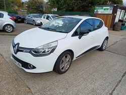 White Used 2014 Renault Clio IV Dynamique Hatchback | £3,595 (Super price)