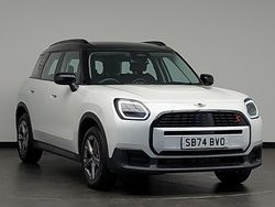 White Used 2024 Mini Countryman Classic SUV | £32,498 (Good price)