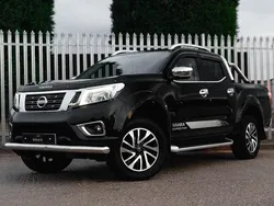 Black Used 2018 Nissan Navara Tekna Pickup | £14,990 (Fair price)