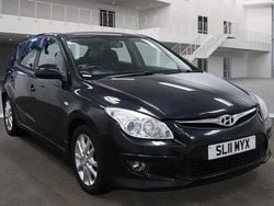 Black Used 2011 Hyundai i30 Comfort Hatchback | £4,100 (Fair price)