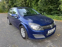 Blue Used 2005 Vauxhall Astra Club Hatchback | £1,450 (Fair price)