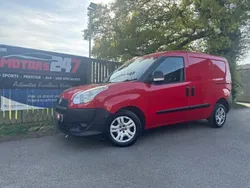 Red Used 2013 Fiat Doblò MPV | £5,995 (Expensive)