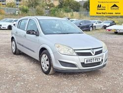 Silver Used 2007 Vauxhall Astra Hatchback | £1,988 (Good price)