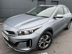 Silver New 2025 Kia XCeed SUV | £20,995 (A bit pricey)
