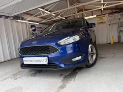 Blue Used 2014 Ford Focus Zetec Hatchback | £5,790 (Fair price)
