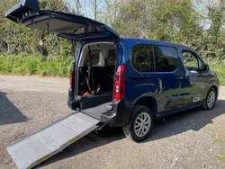 Blue Used 2020 Citroën Berlingo Feel MPV | £12,995 (Fair price)