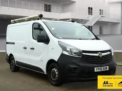 White Used 2016 Vauxhall Vivaro S Van | £7,743 (Fair price)