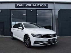 White Used 2019 VW Passat SEL Estate | £19,995 (Expensive)