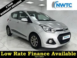 Silver Used 2015 Hyundai i10 Premium Hatchback | £3,095 (A bit pricey)