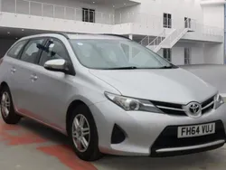 Used 2015 Toyota Auris Touring Sports Active Estate | £4,495 (Fair price)