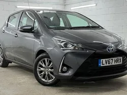 Grey Used 2017 Toyota Yaris Hybrid Hatchback | £8,645 (Fair price)