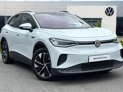 White Used 2022 VW ID.4 Pro Performance SUV | £19,999 (Fair price)