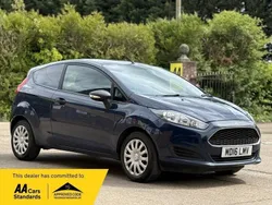 Blue Used 2016 Ford Fiesta Hatchback | £3,690 (Fair price)